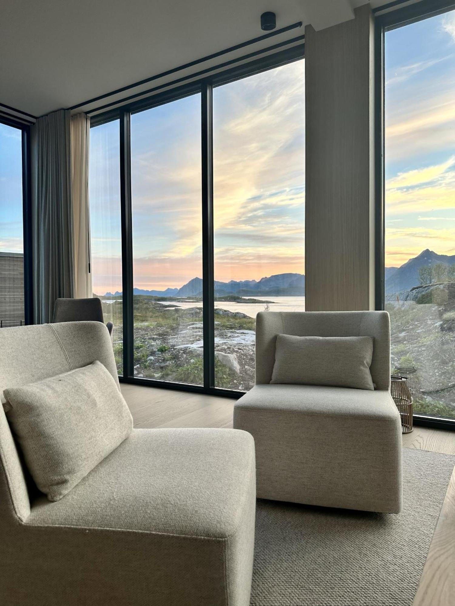 Luxury With Jacuzzi And Sauna Holiday home Kleppstad